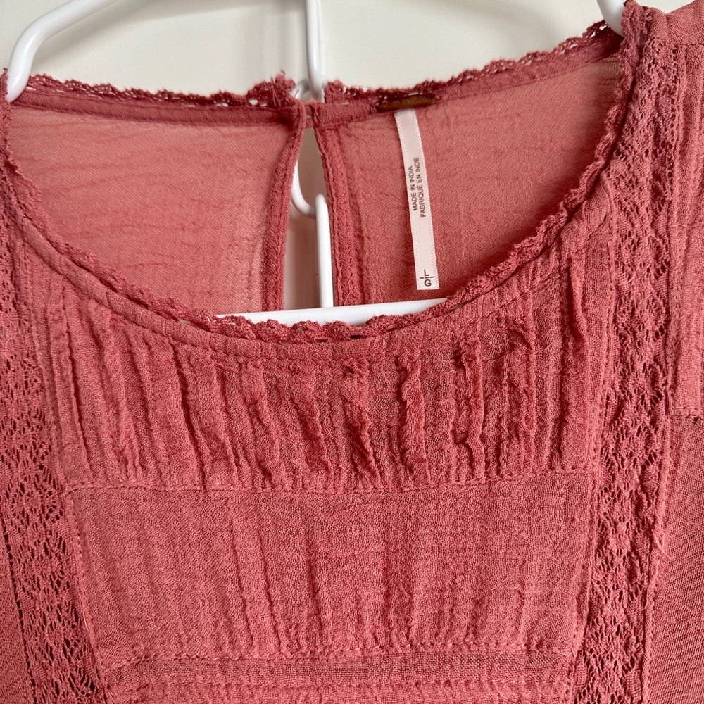 FREE PEOPLE Jasmine Ruffled Blouse in Rose NWOT - Picture 3 of 4